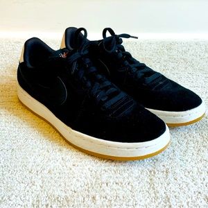Nike Black Suede Court BlackTrainer Sneakers - Sz 9